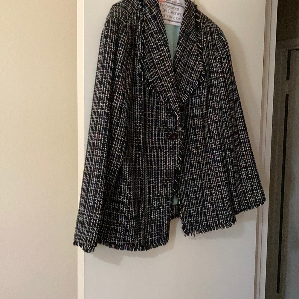 Tweed ragged edge silk lined jacket 14 dry cleaned
